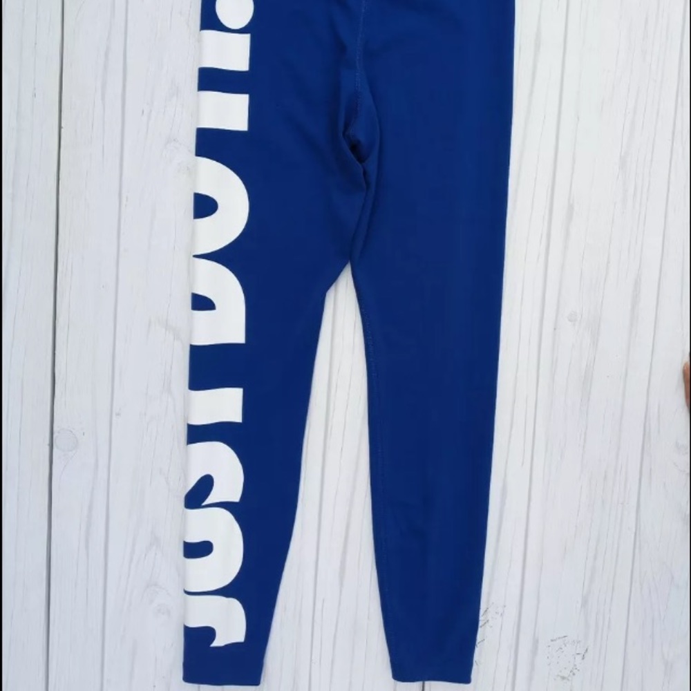 NWT! Nike “Leg-A-See” Leggings - Picture 6 of 7